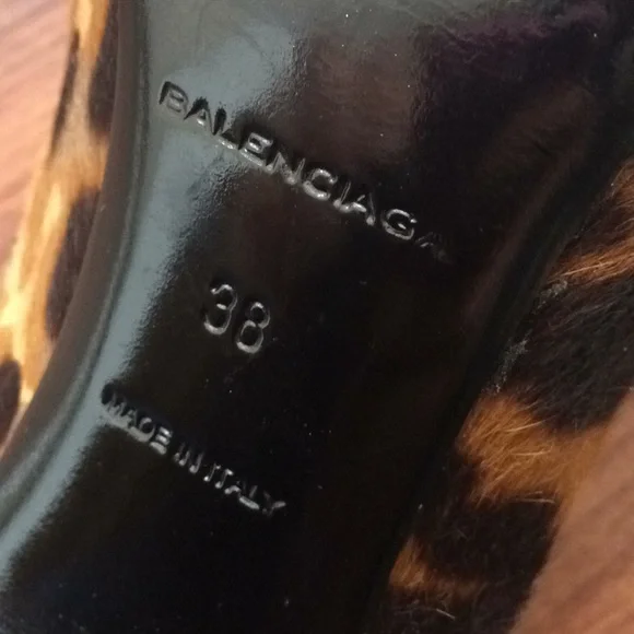 Animal Print Heels - Picture 2 of 7